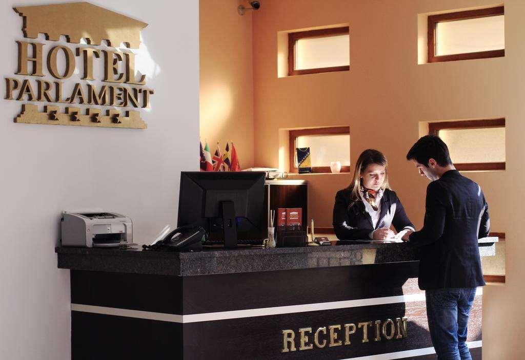 Hotel Parlament プリシュティナ インテリア 写真